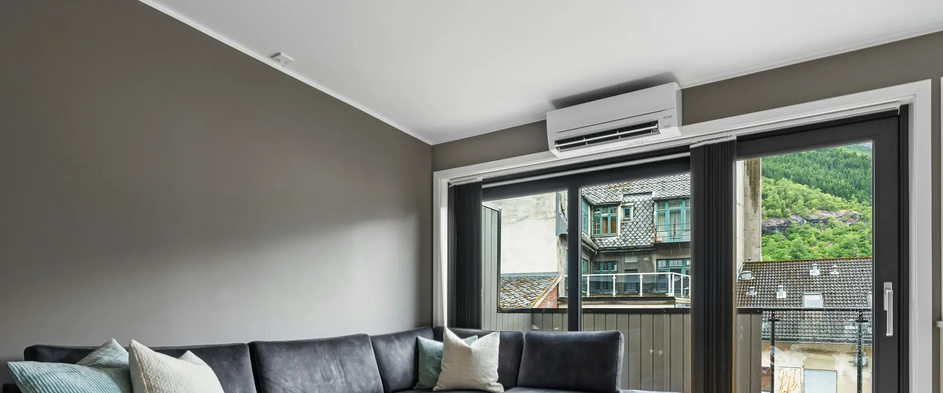Wall-mounted air conditioning in a living room